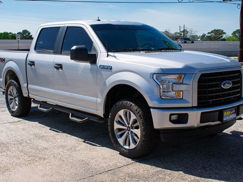 Used 2017 Ford F150 XL w/ Equipment Group 101A Mid AWD/4WD image 8