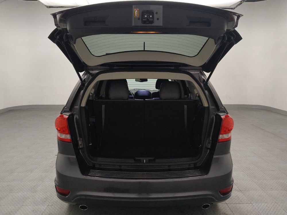 Used 2016 Dodge Journey R/T w/ Driver Convenience Group FWD image 29