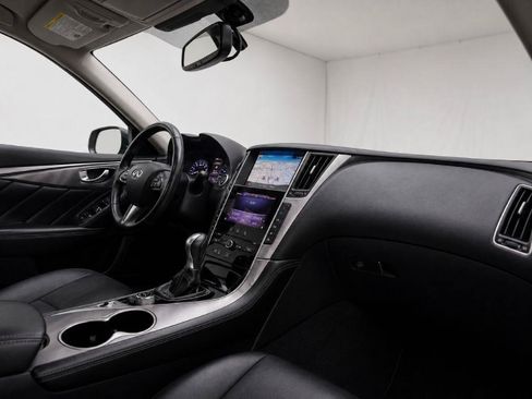 Used 2017 INFINITI Q50 Signature Edition w/ All Weather Package (L93) AWD/4WD image 35