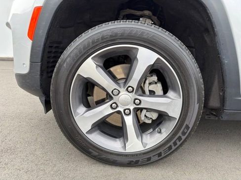 Used 2023 Jeep Grand Cherokee 4WD 4xe w/ Luxury Tech Group II image 29