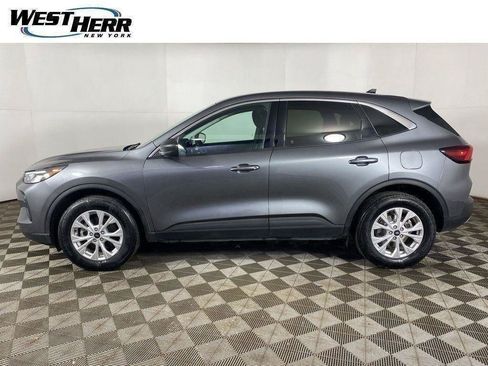 Used 2023 Ford Escape Active AWD/4WD image 57