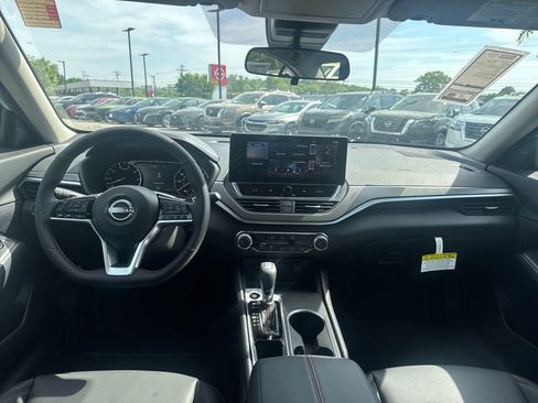 New 2026 Nissan Altima 2.5 SR FWD image 22