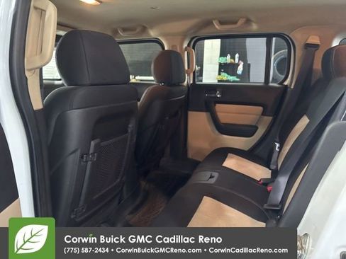 Used 2006 HUMMER H3 AWD/4WD image 26