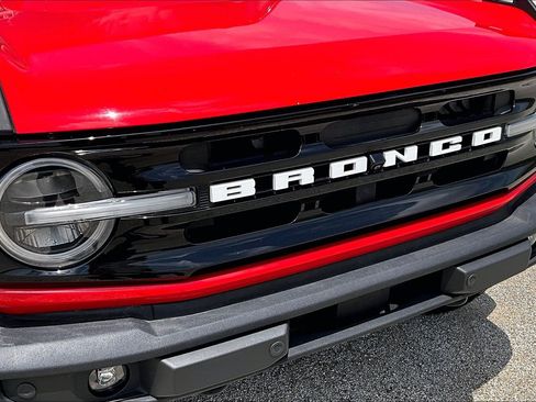 Used 2021 Ford Bronco Outer Banks w/ Sasquatch Package AWD/4WD image 30