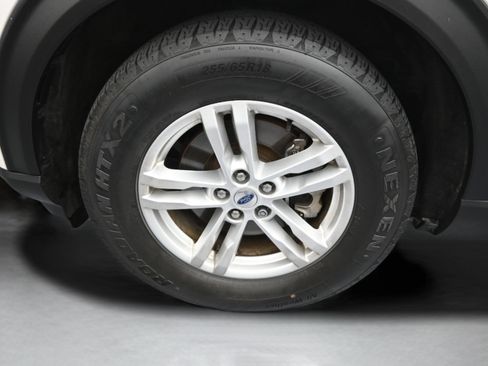 Used 2020 Ford Explorer XLT RWD image 10