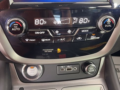 Used 2024 Nissan Murano SL AWD/4WD image 25