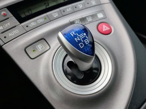 Used 2013 Toyota Prius Four FWD image 25