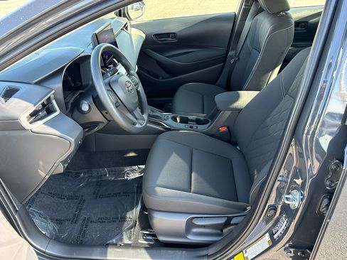 Used 2026 Toyota Corolla LE image 11