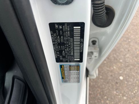 Used 2025 Kia K5 LXS FWD image 29