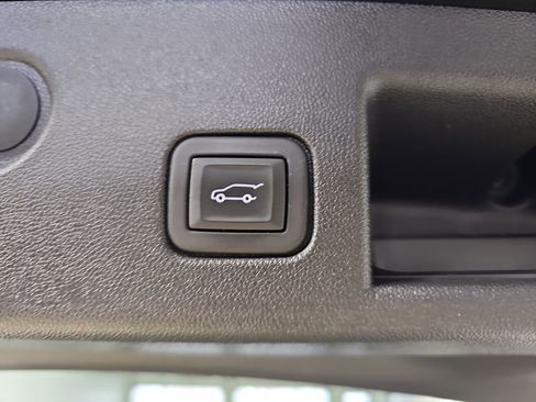 Certified 2024 Chevrolet Equinox LT image 17