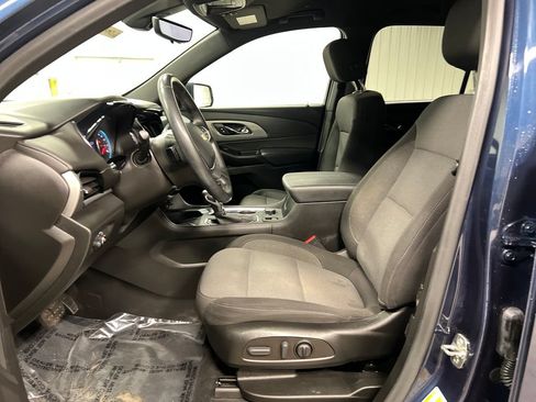 Certified 2023 Chevrolet Traverse LT w/ Rear Camera Mirror Package AWD/4WD image 21