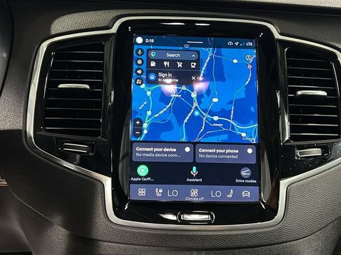 Certified 2023 Volvo XC90 B6 Plus AWD/4WD image 15