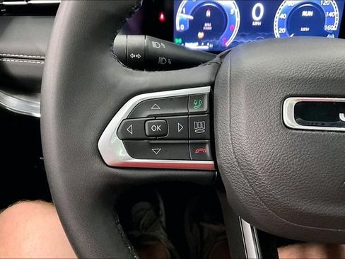 Used 2023 Jeep Compass High Altitude AWD/4WD image 28