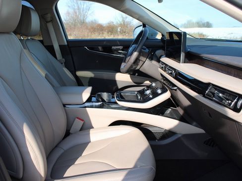 Used 2023 Lincoln Nautilus Reserve w/ Cargo Utility Package image 18