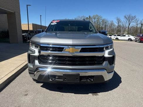 Used 2023 Chevrolet Silverado 1500 LT AWD/4WD image 7