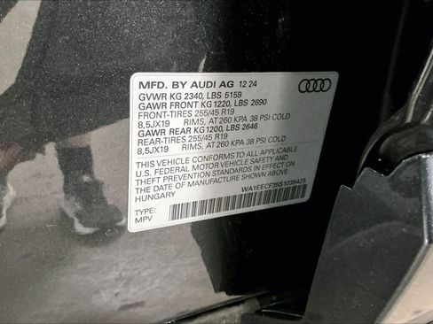 Certified 2025 Audi Q3 2.0T Premium Plus w/ Premium Plus Package image 39