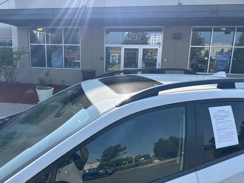 Used 2021 Subaru Crosstrek 2.0i Premium w/ Moonroof Package AWD/4WD image 10