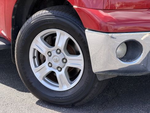 Used 2011 Toyota Tundra 4x4 Double Cab w/ SR5 Pkg image 11