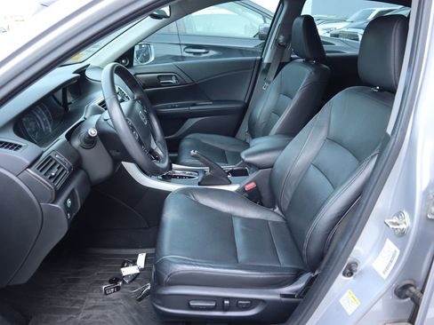 Used 2015 Honda Accord EX-L image 9