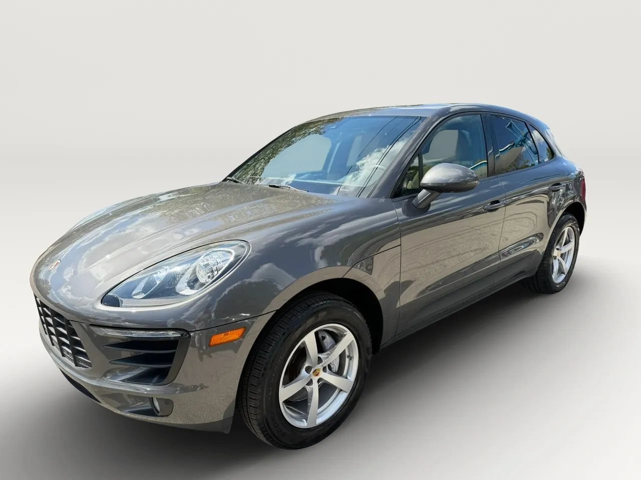 Used 2018 Porsche Macan Sport Edition AWD/4WD image 7
