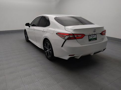 Used 2018 Toyota Camry SE FWD image 6