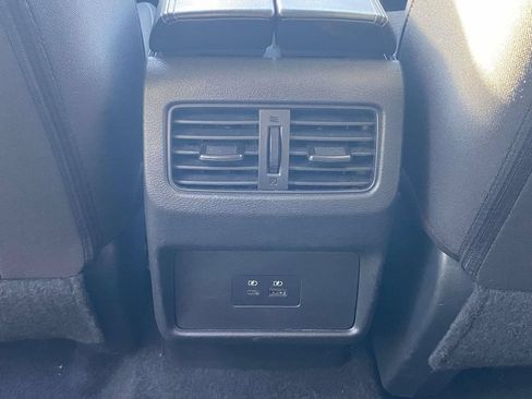 Used 2023 Nissan Rogue SV AWD/4WD image 11