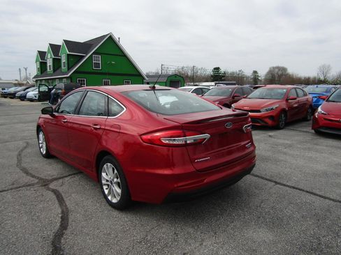 Used 2020 Ford Fusion Energi Titanium image 5