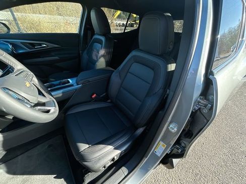 New 2026 Chevrolet Equinox EV LT FWD image 18