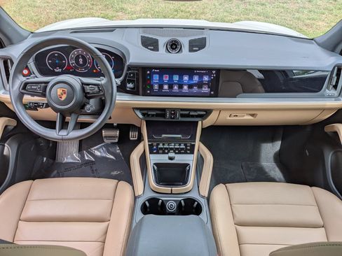 Certified 2026 Porsche Cayenne S AWD/4WD image 22