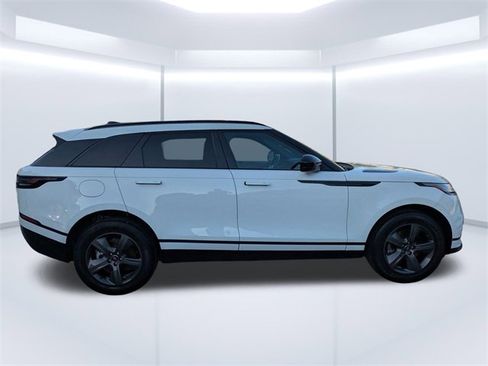 Used 2025 Land Rover Range Rover Velar Dynamic SE image 3