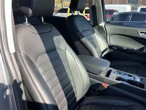 Used 2024 Ford Edge SEL w/ Convenience Package image 26