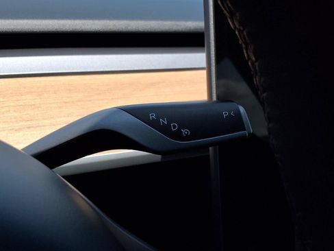 Used 2023 Tesla Model 3 Standard Range RWD image 17