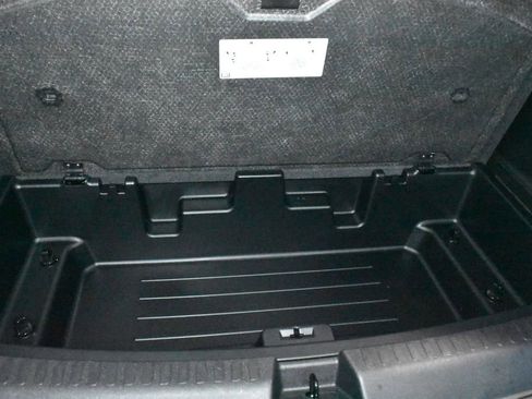 Used 2025 GMC Acadia Elevation image 32