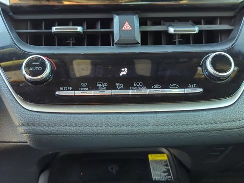 Certified 2022 Toyota Corolla XSE image 19