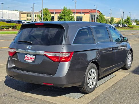 Used 2011 Honda Odyssey LX image 5