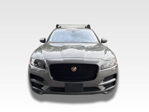 Used 2018 Jaguar F-PACE Premium AWD/4WD image 5
