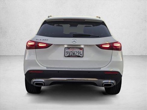 Certified 2025 Mercedes-Benz GLA 250 image 5