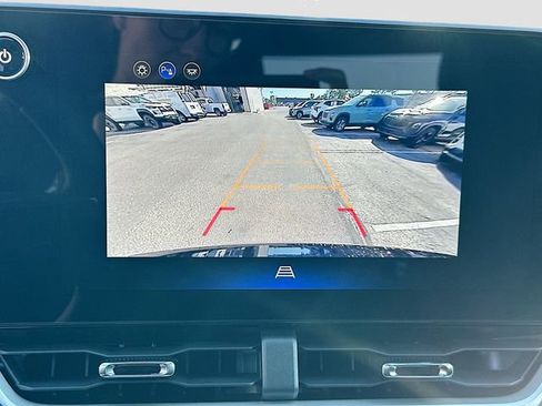 New 2026 Chevrolet Equinox LT image 13