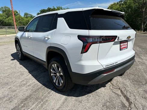 New 2026 Chevrolet Equinox LT image 10