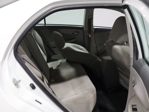 Used 2010 Toyota Corolla LE w/ All Weather Guard Pkg FWD image 19