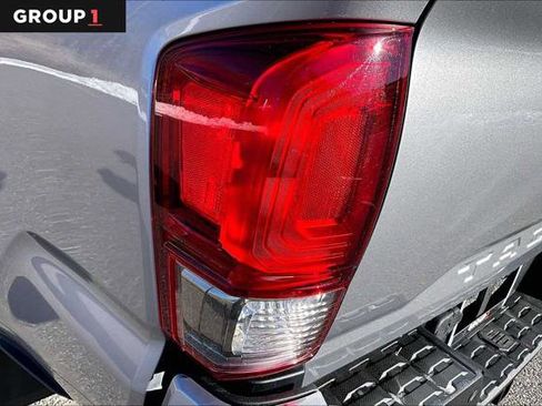 Certified 2017 Toyota Tacoma TRD Sport image 27