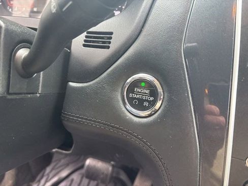 Used 2017 Ford Explorer Platinum image 20