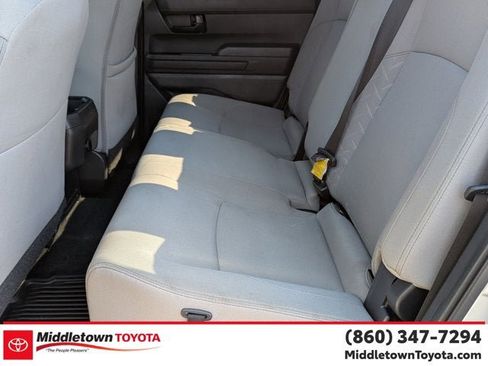 Certified 2024 Toyota Tacoma SR5 AWD/4WD image 33
