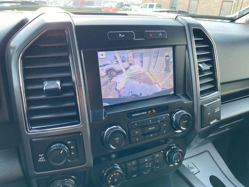 Used 2019 Ford F150 XLT w/ Equipment Group 302A Luxury AWD/4WD image 18