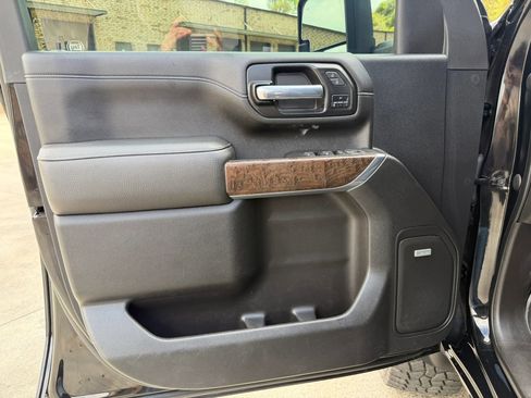 Used 2021 GMC Sierra 3500 Denali w/ Denali Ultimate Package image 21