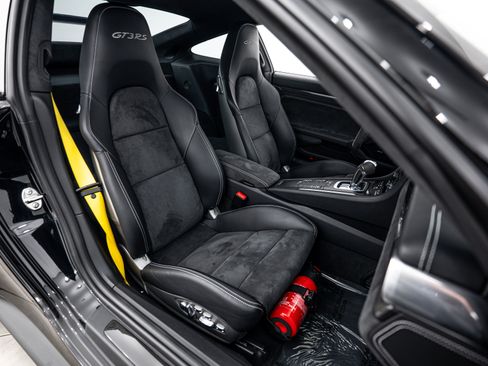 Certified 2019 Porsche 911 GT3 RS RWD image 14