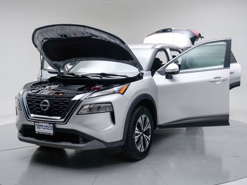 Used 2023 Nissan Rogue SV AWD/4WD image 18