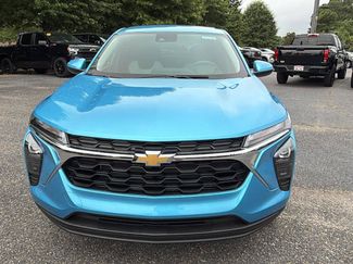 New 2026 Chevrolet Trax LS w/ LS Convenience Package FWD video 2