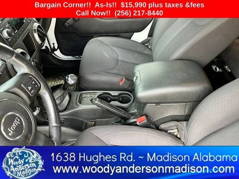 Used 2015 Jeep Wrangler Sport AWD/4WD image 12