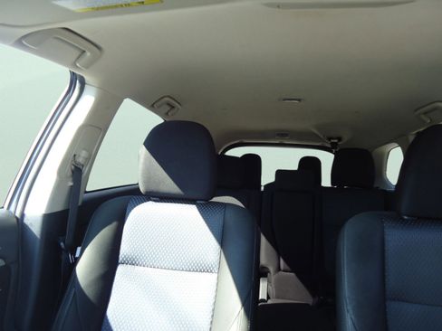 Used 2016 Mitsubishi Outlander ES image 26